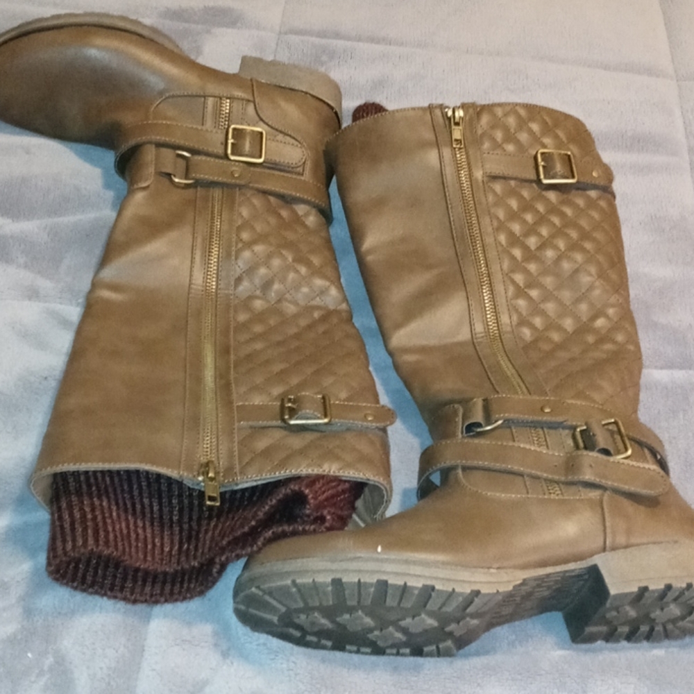 Shoe dazzle knee high boots